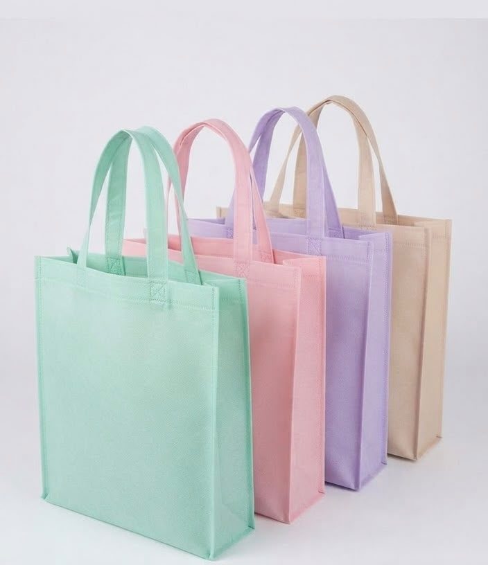 Pastel renkli nonwoven çantalar